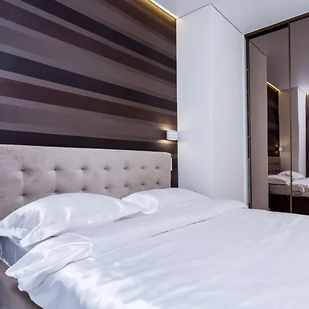 Vip Two-bedroom On Marksa 4 Street *